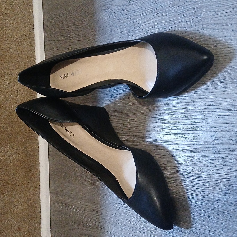 Nine West Ciarra Women's Wedge Pumps, black. Women’s size 9.5 NWOT
